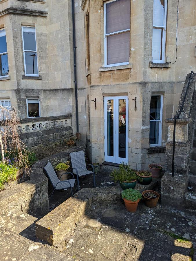 Basement Apartment In Central Bath Buitenkant foto